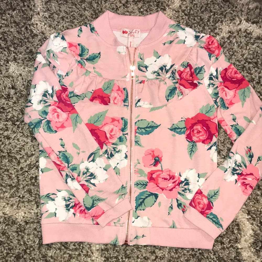 🌹 NWOT Rose Print Jacket